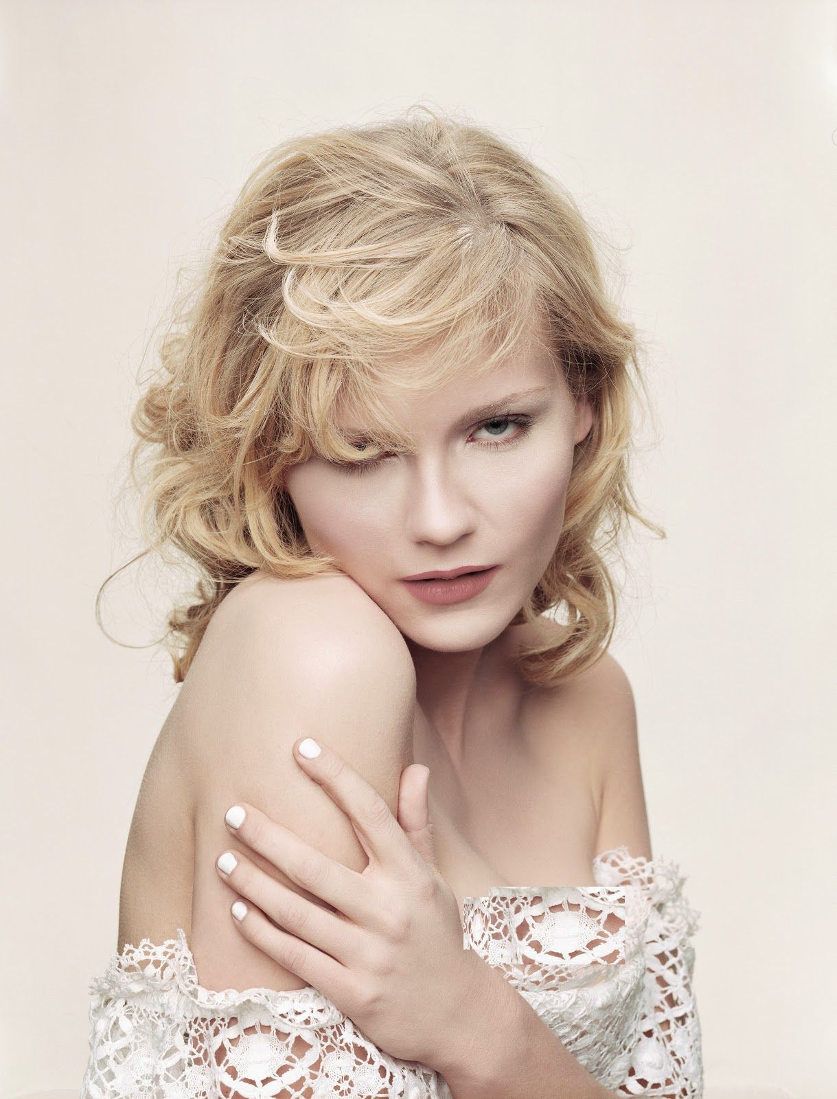 kirsten dunst actress nude photos kirsten dunst hollywood actress