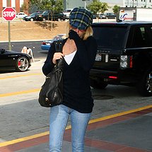 sexy camel toe of wedgie gils in tight panties and skinny jeans at cameltoe