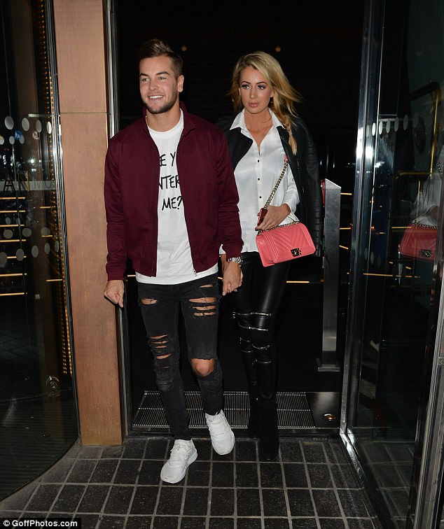 stylish pair olivia looked just gorgeous for her date night in a sultry pair