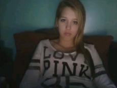 yo girl toying pussy on chatroulette